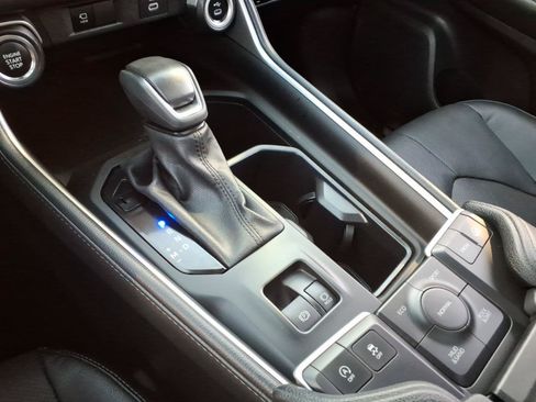 Certified 2025 Toyota Grand Highlander AWD image 19