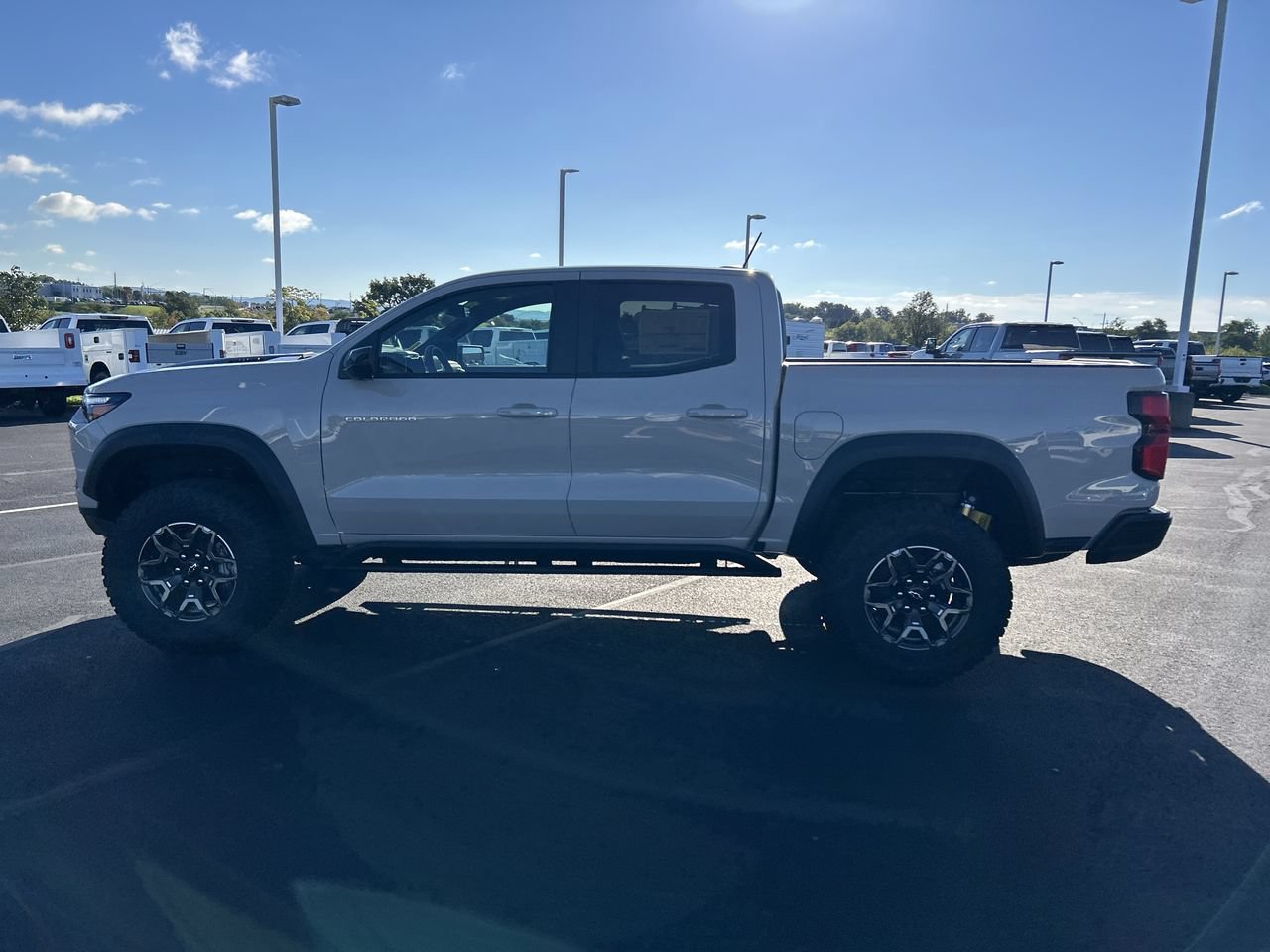 New 2026 Chevrolet Colorado ZR2 w/ Technology Package AWD/4WD image 4