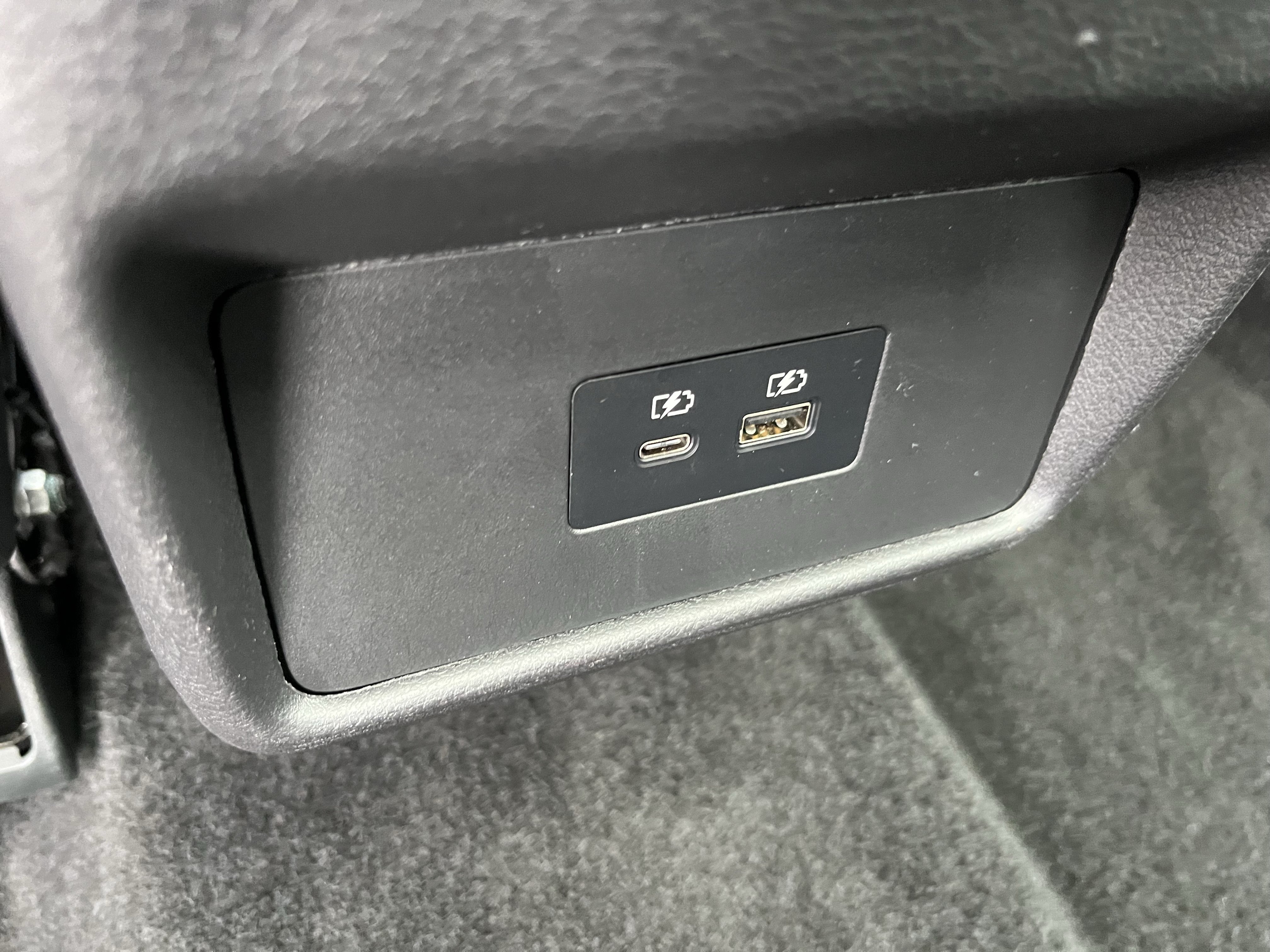Used 2023 Nissan Rogue SV w/ SV Premium B Package AWD/4WD image 18