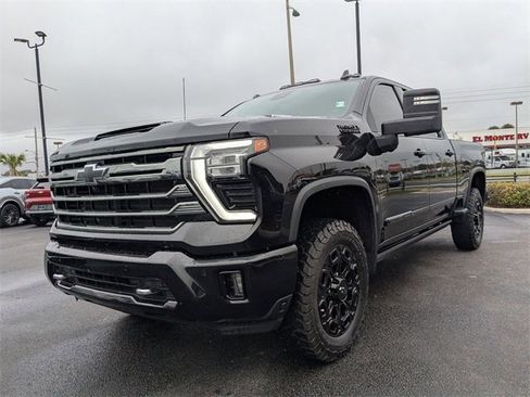 Used 2024 Chevrolet Silverado 2500 High Country w/ High Country Premium Package image 8