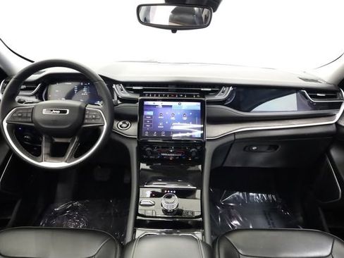 Used 2023 Jeep Grand Cherokee 4WD 4xe image 16