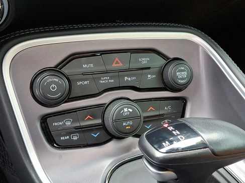 Certified 2020 Dodge Challenger R/T w/ Plus Package image 13