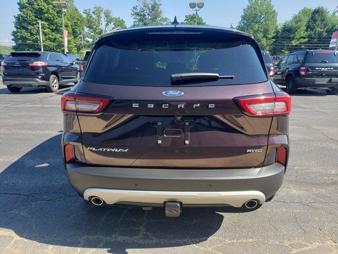 Used 2023 Ford Escape Platinum w/ Premium Technology Package AWD/4WD image 4
