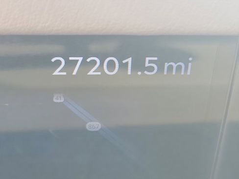 Certified 2024 Lincoln Nautilus Reserve w/ Equipment Group 202A image 27