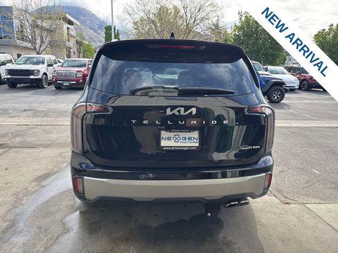 Used 2025 Kia Telluride SX Prestige AWD/4WD image 6
