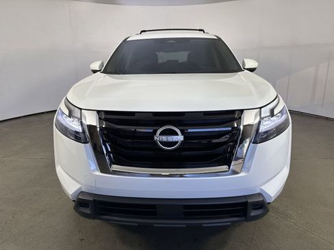Certified 2023 Nissan Pathfinder SV image 28