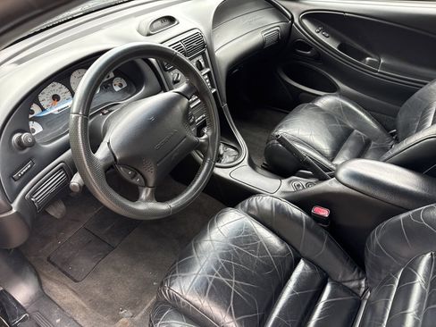 Used 1997 Ford Mustang Cobra image 16