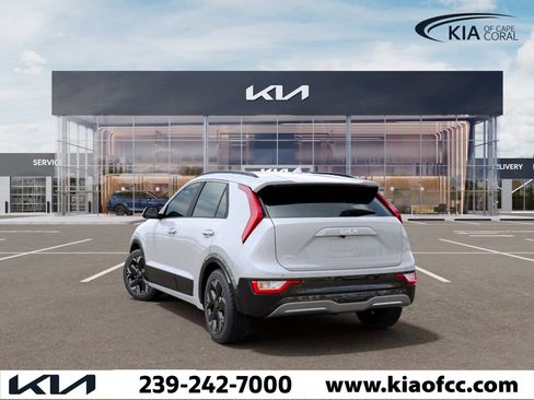 New 2026 Kia Niro Wind FWD image 4