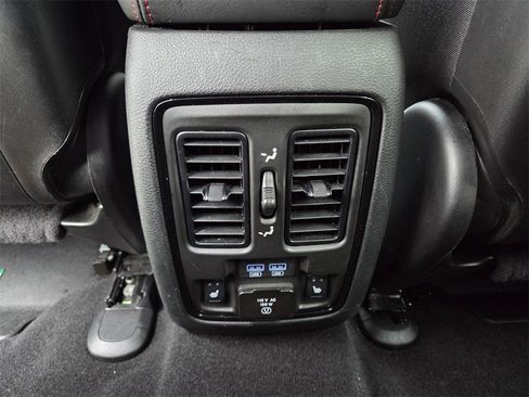 Used 2024 Dodge Durango GT image 23