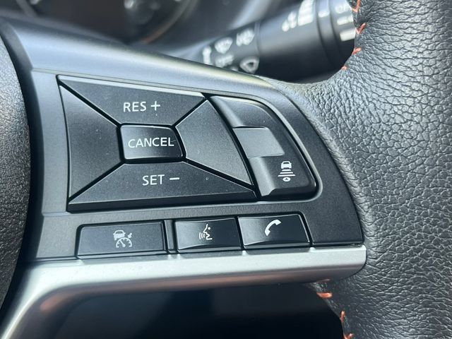 Used 2024 Nissan Kicks SR w/ SR Premium Package FWD image 19