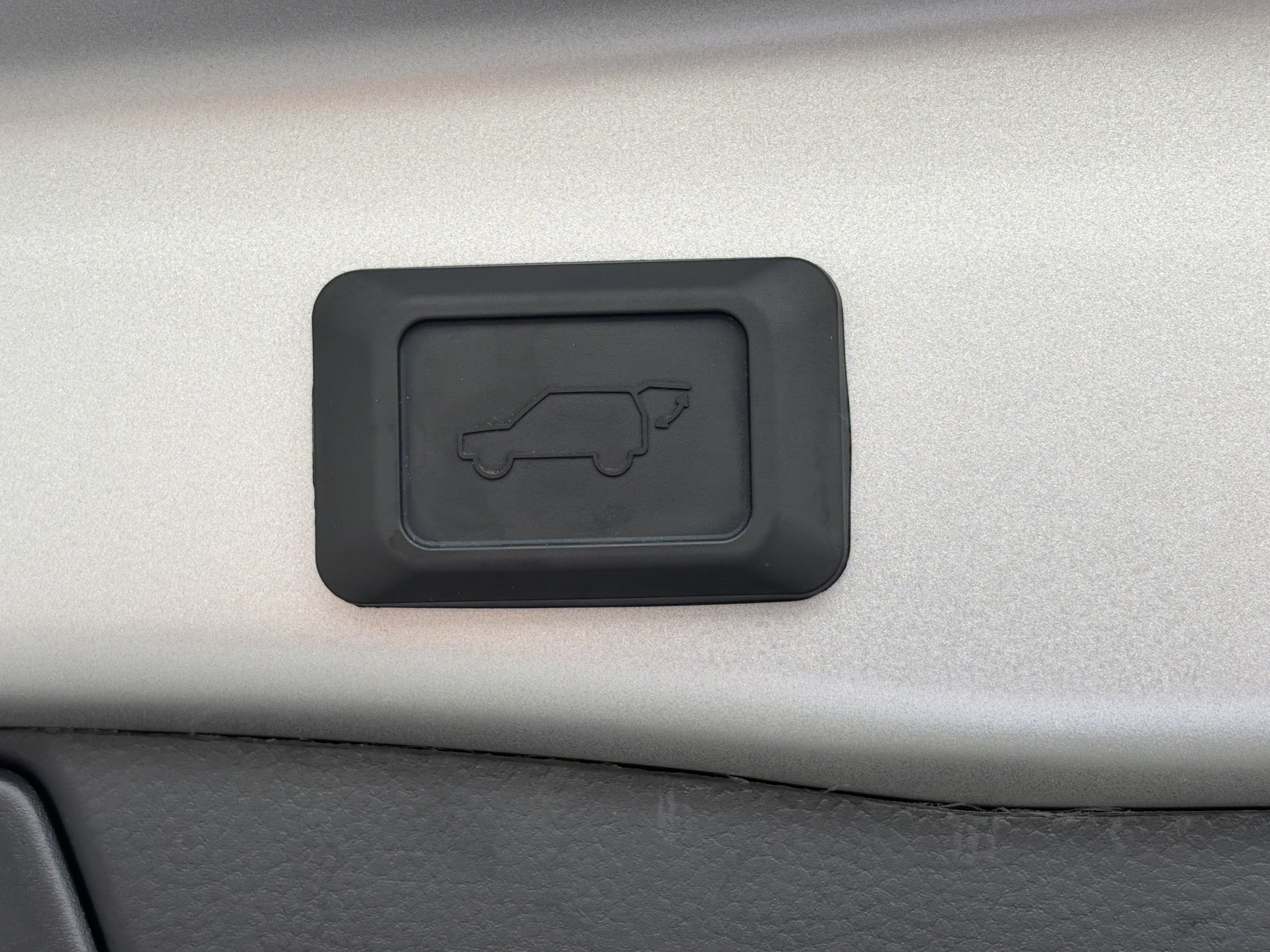 Used 2024 Toyota RAV4 XLE w/ Convenience Package AWD/4WD image 23