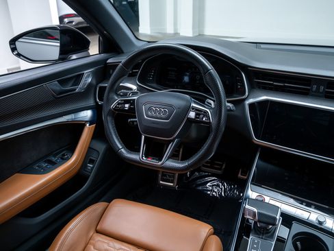 Used 2021 Audi RS 6 AWD/4WD image 11