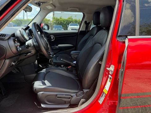 Used 2018 MINI Cooper 4-Door Hardtop FWD image 12