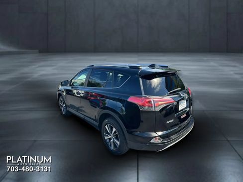 Used 2016 Toyota RAV4 XLE AWD/4WD image 8
