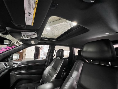 Used 2020 Jeep Grand Cherokee Limited AWD/4WD image 20