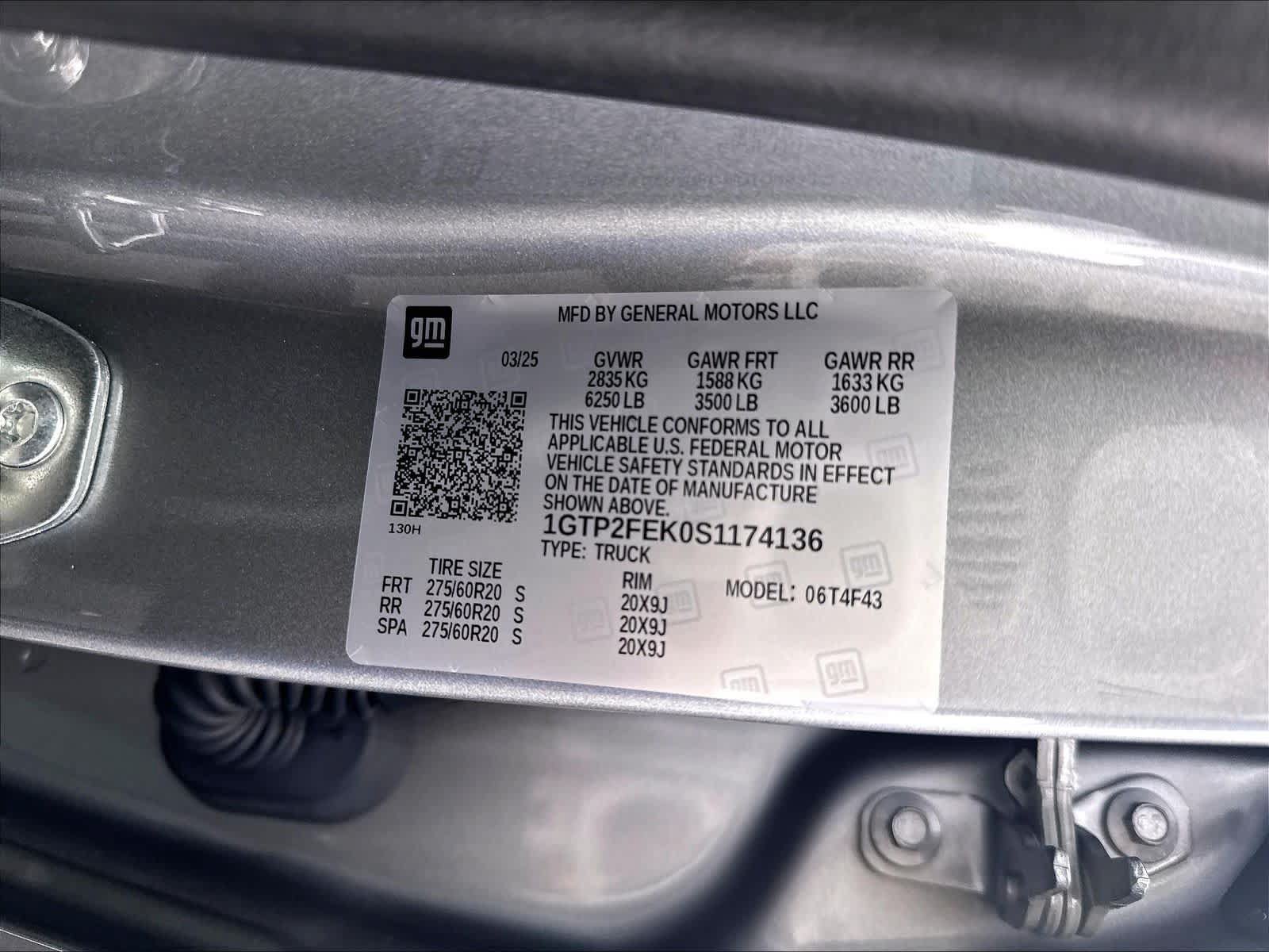 Used 2025 GMC Canyon Denali AWD/4WD image 9