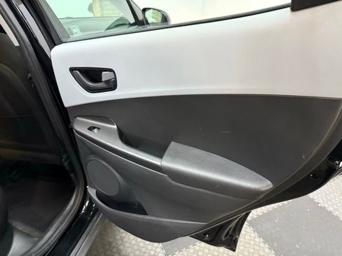 Used 2021 Hyundai Kona SE image 40