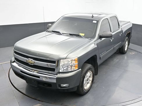 Used 2011 Chevrolet Silverado 1500 LT w/ All-Star Edition AWD/4WD image 16