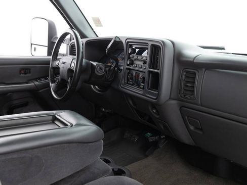 Used 2007 GMC Sierra 3500 SLE w/ Heavy-Duty Power Package RWD image 31