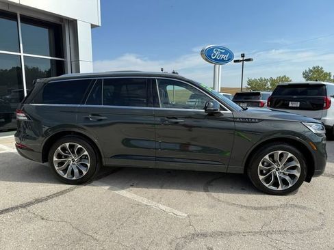 Used 2023 Lincoln Aviator Grand Touring w/ Equipment Group 301A image 8