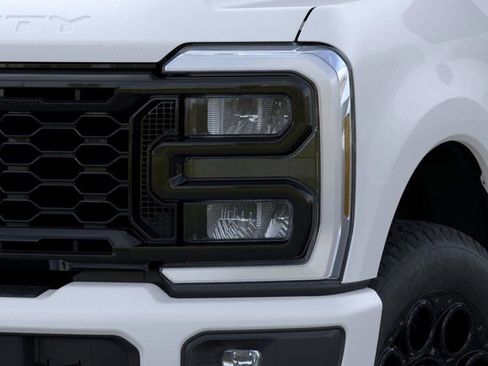 New 2026 Ford F350 Lariat w/ Black Appearance Package image 19