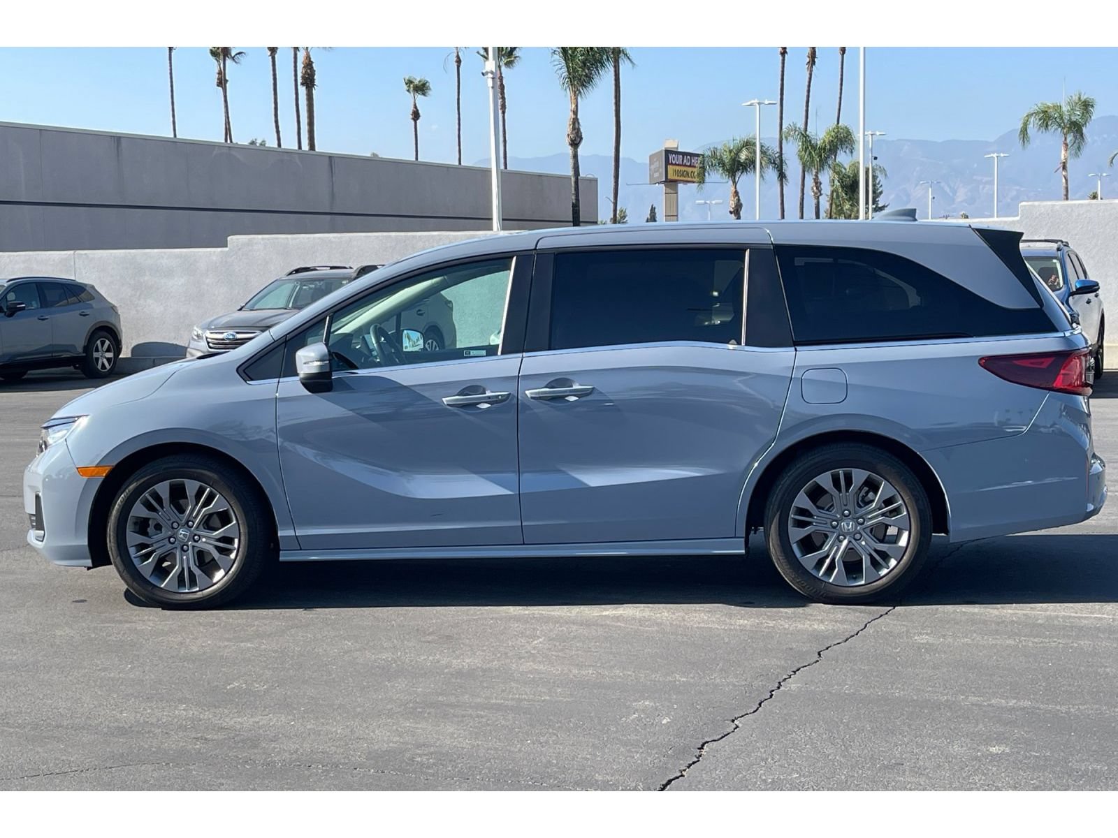 Certified 2025 Honda Odyssey Touring image 2