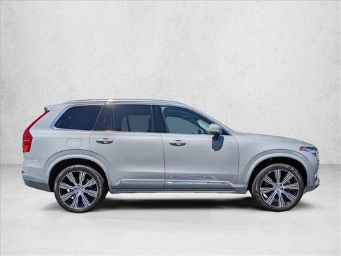 Used 2024 Volvo XC90 T8 Ultimate w/ Protection Package Premier AWD/4WD image 4