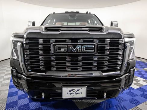 Used 2024 GMC Sierra 2500 Denali Ultimate w/ Max Trailering Package AWD/4WD image 2