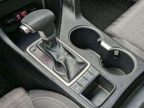 Used 2019 Kia Sportage LX AWD/4WD image 16
