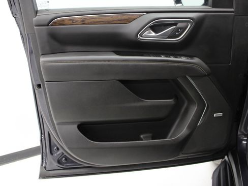 Used 2022 Chevrolet Tahoe Premier image 17