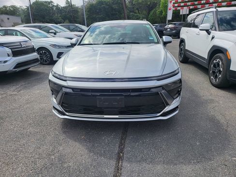 Used 2025 Hyundai Sonata SEL image 2