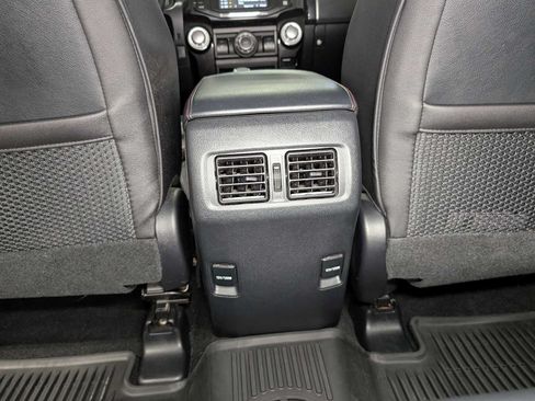 Used 2018 Toyota 4Runner TRD Off-Road Premium AWD/4WD image 23