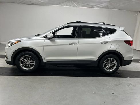 Used 2017 Hyundai Santa Fe Sport FWD image 6