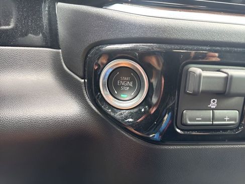 Used 2025 GMC Sierra 1500 Elevation w/ LPO, Elevation Black Package image 22