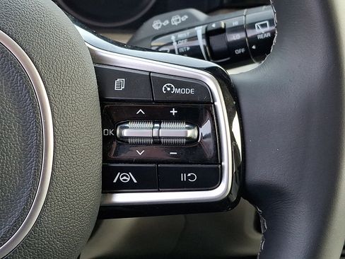 Used 2022 Kia Sorento S image 22