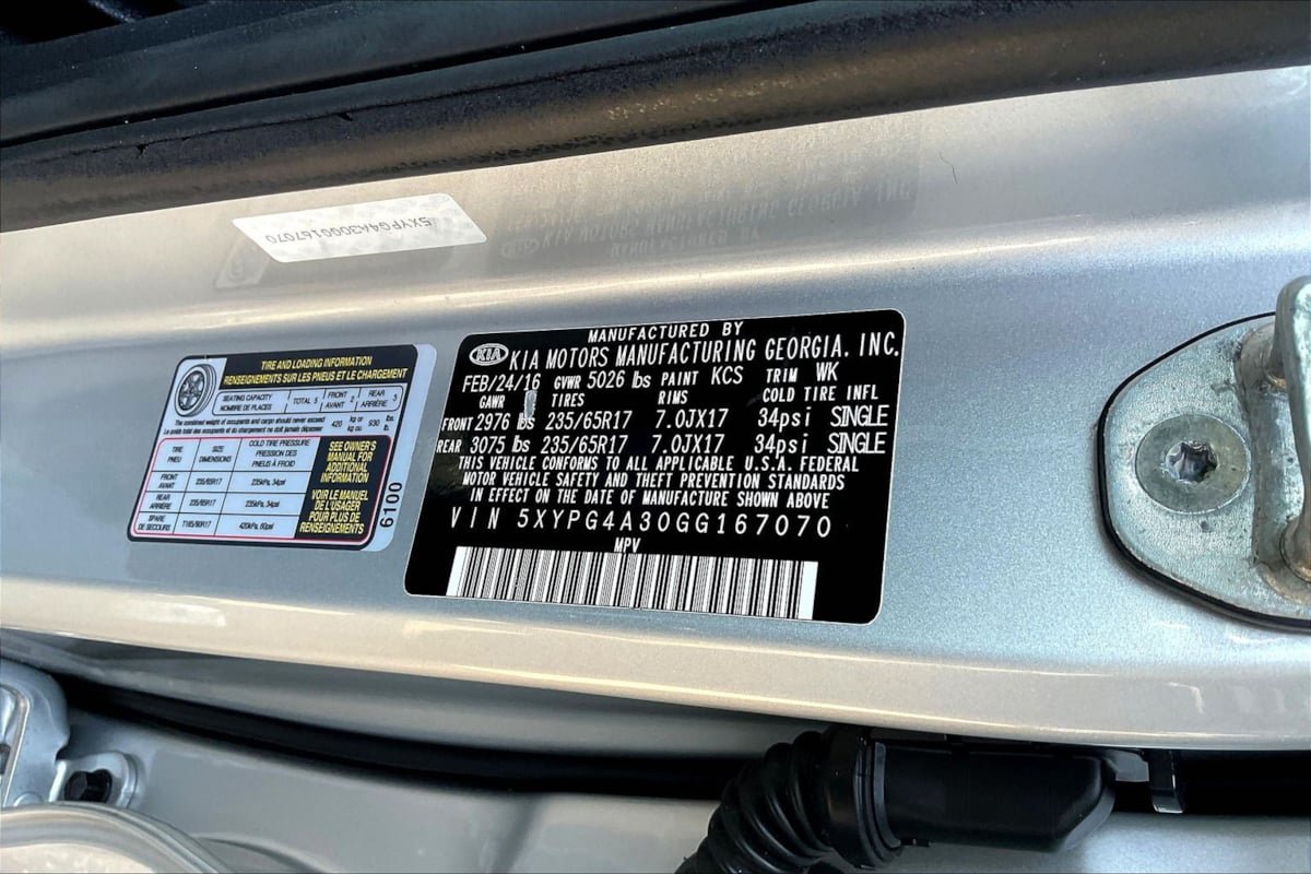 Used 2016 Kia Sorento L FWD image 18