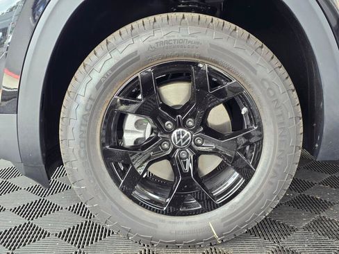 New 2026 Volkswagen Atlas Peak Edition AWD/4WD image 10