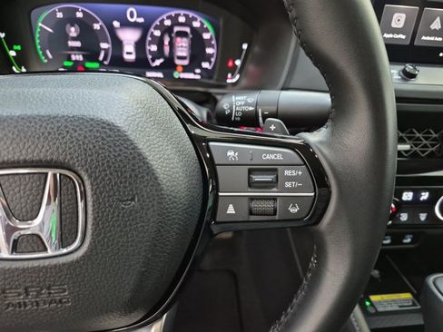 Used 2024 Honda Accord Touring image 17