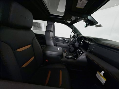New 2026 GMC Sierra 2500 AT4 w/ AT4 Premium Plus Package AWD/4WD image 22