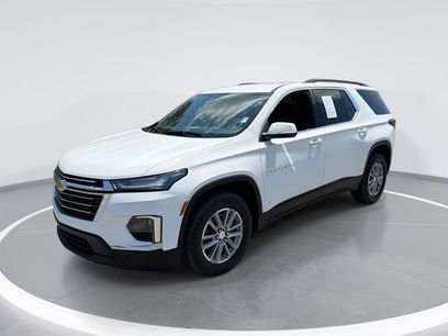 Used 2022 Chevrolet Traverse LT