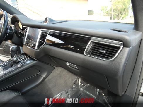 Used 2017 Porsche Macan S AWD/4WD image 31