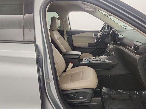 Used 2020 Ford Explorer Limited w/ Class III Trailer Tow Package image 37
