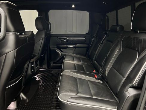 Certified 2025 RAM 1500 Limited w/ Off Road Group image 17