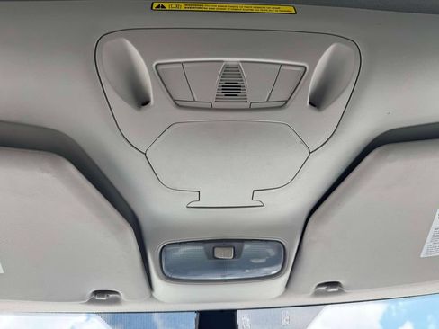 Used 2019 Ford Transit Connect XL FWD image 32