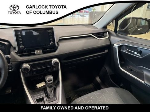 Used 2020 Toyota RAV4 XLE w/ Convenience Package image 19