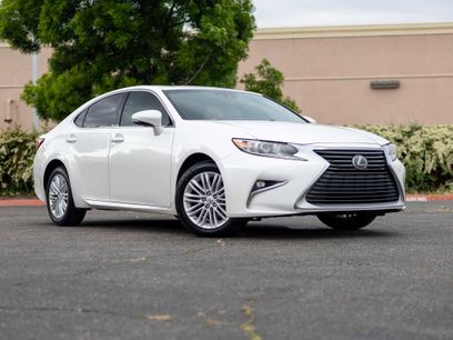 Used 2017 Lexus ES 350
