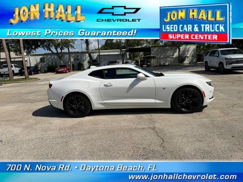 Used 2024 Chevrolet Camaro LT RWD image 13