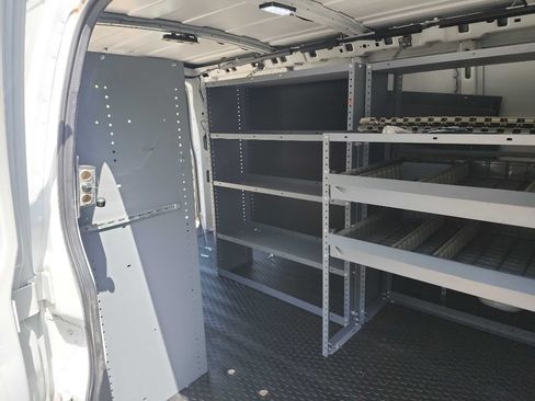 Used 2016 Chevrolet Express 2500 RWD image 13