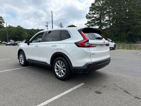 Used 2024 Honda CR-V EX image 7