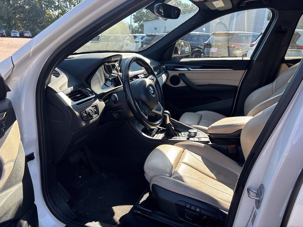 Used 2017 BMW X1 xDrive28i AWD/4WD image 5